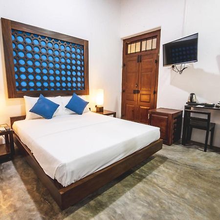 Thambu Illam Hotel Jaffna Bagian luar foto