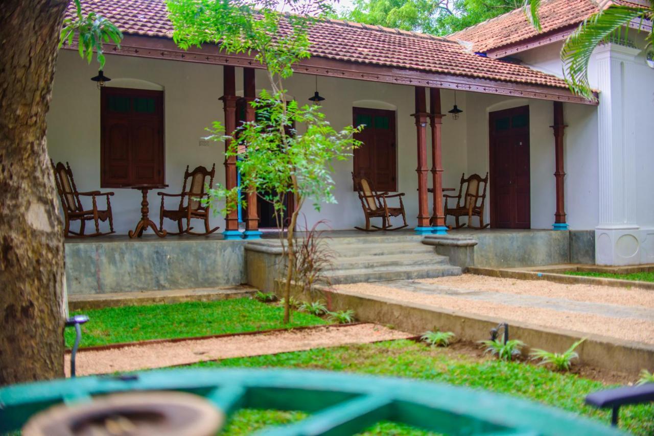 Thambu Illam Hotel Jaffna Bagian luar foto