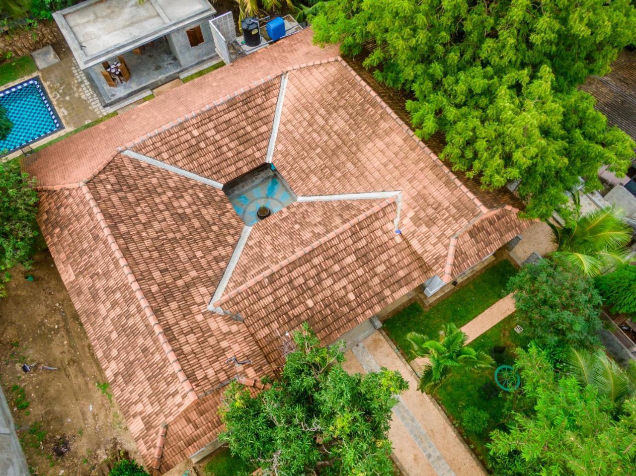 Thambu Illam Hotel Jaffna Bagian luar foto