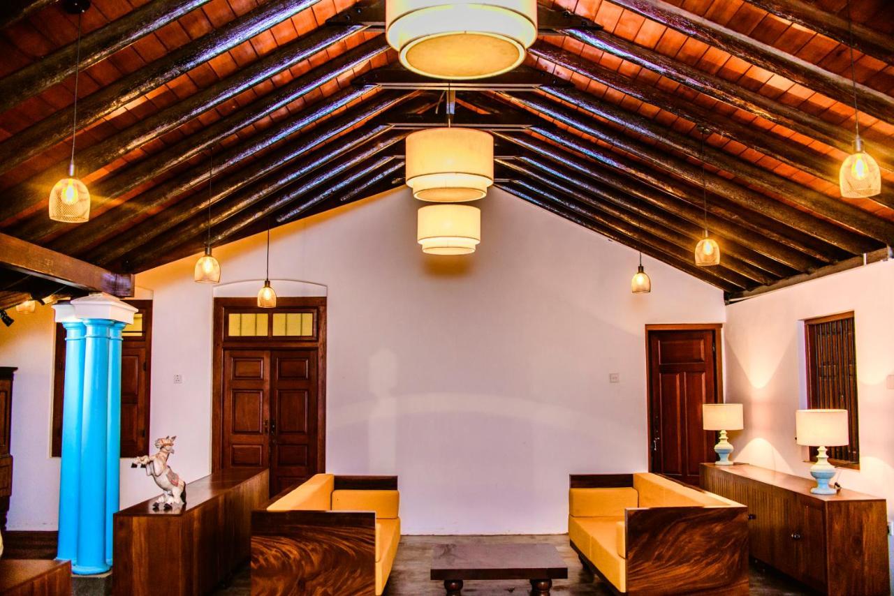 Thambu Illam Hotel Jaffna Bagian luar foto