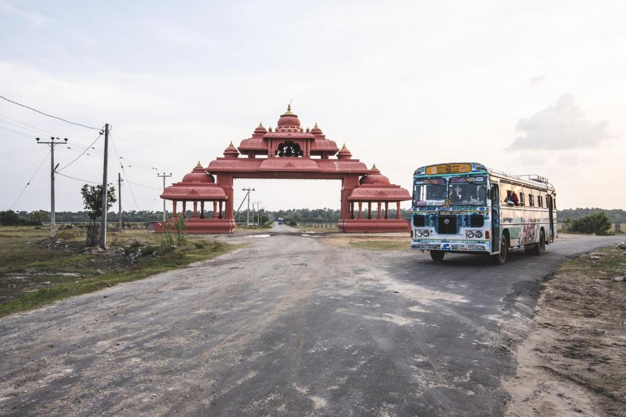 Thambu Illam Hotel Jaffna Bagian luar foto