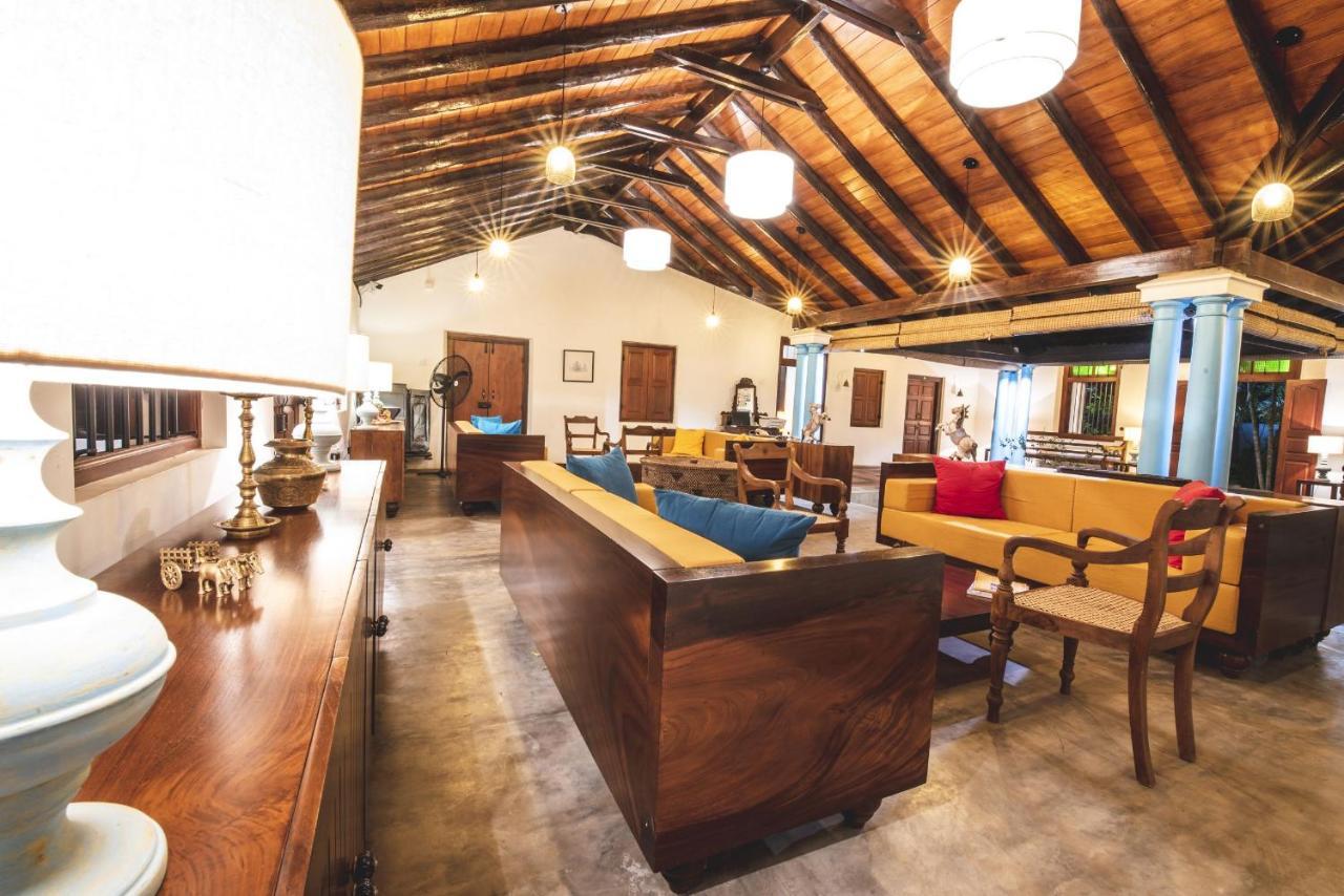 Thambu Illam Hotel Jaffna Bagian luar foto
