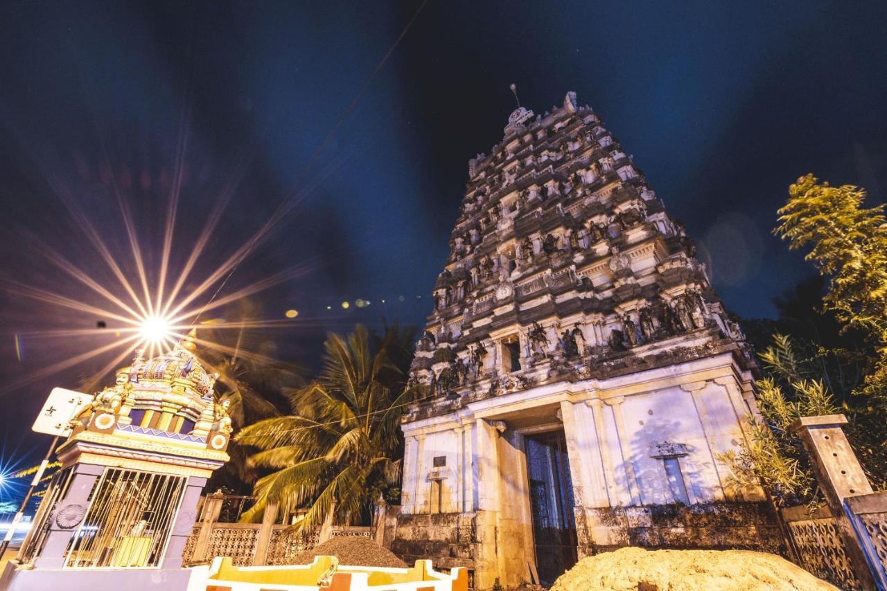 Thambu Illam Hotel Jaffna Bagian luar foto